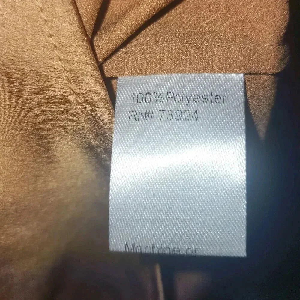 Misook Satin Pleated Twist Neck Blouse Sleeveless Gold Size Medium - Picture 9 of 10